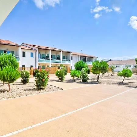 Logis Les Grenettes 4*