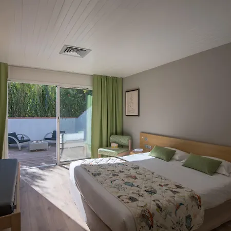 Les Grenettes Hotel 4*