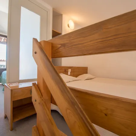 Hotel Les Grenettes 4*