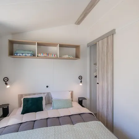 Logis Les Grenettes 4*