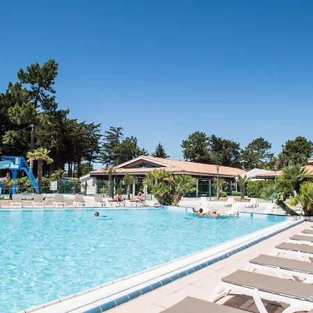 Hotel Logis Les Grenettes Sainte-Marie-de-Re