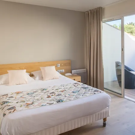 Hotel Les Grenettes 4*