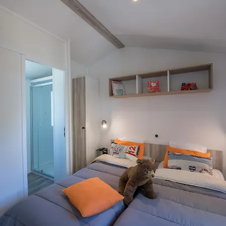 Hotel Les Grenettes 4*