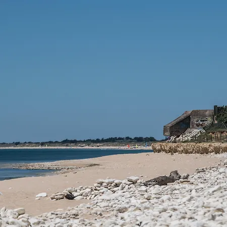 Les Grenettes Hotel 4*