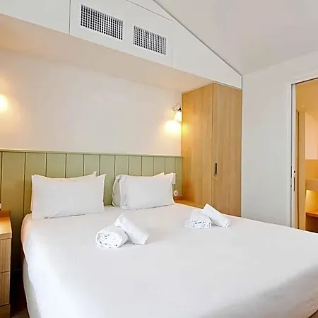 Szálloda Les Grenettes 4*
