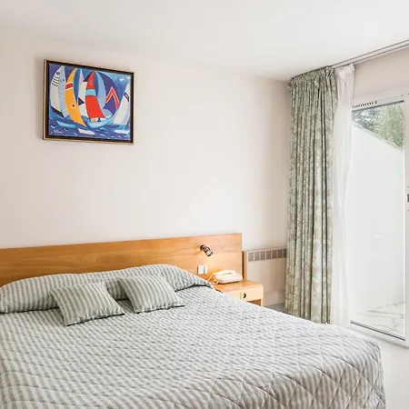 Les Grenettes Hotel 4*