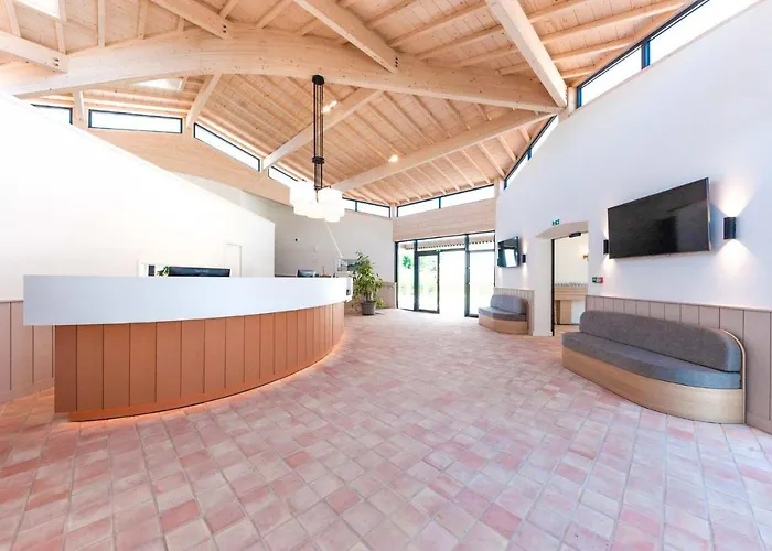 Hotel Logis Les Grenettes Sainte-Marie-de-Re