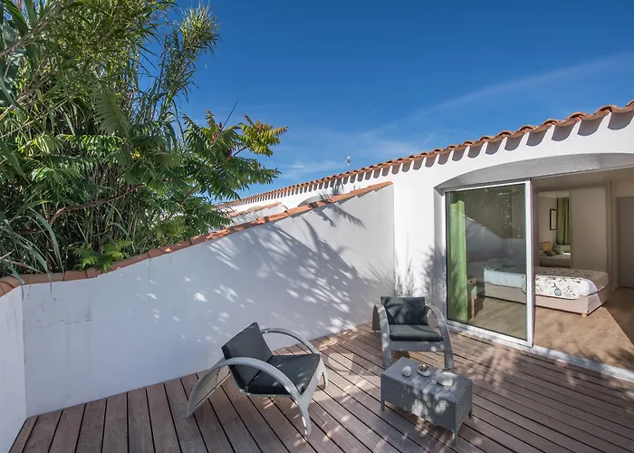 Logis Les Grenettes Hotel Sainte-Marie-de-Re