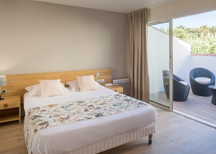 Hotel Les Grenettes 4*