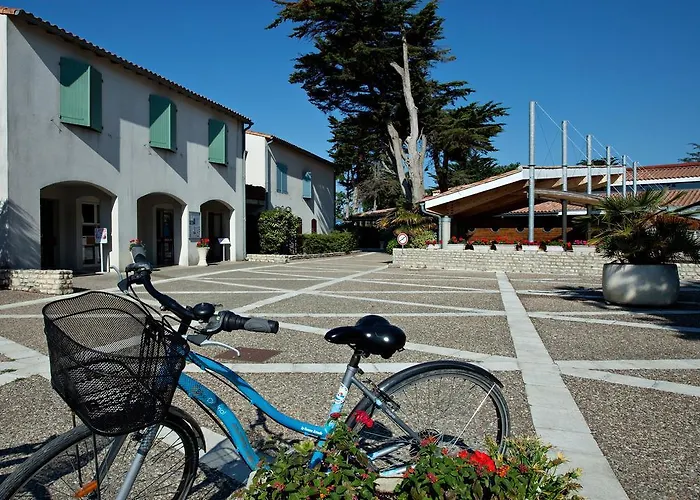 Logis Les Grenettes 4*