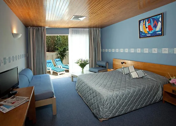 Logis Les Grenettes 4*