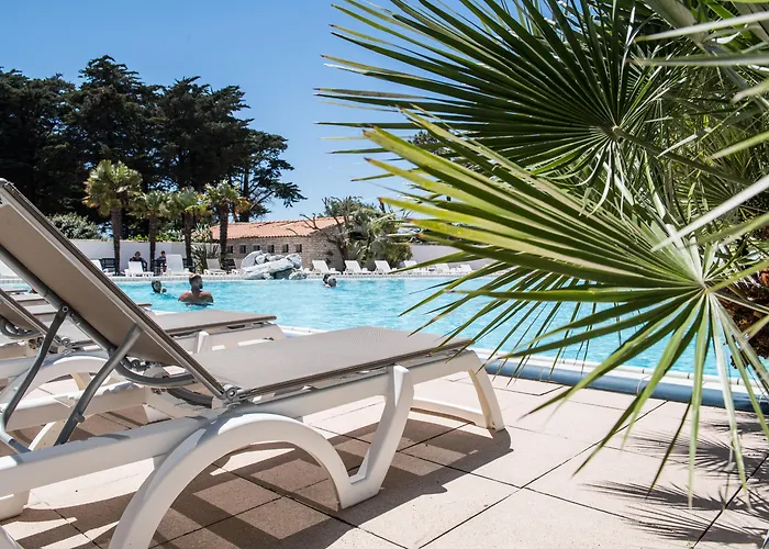 Logis Les Grenettes Hotel Sainte-Marie-de-Re